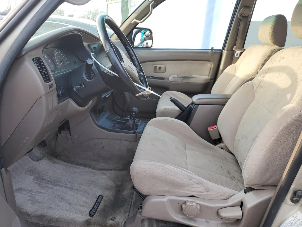 2002 Toyota 4Runner - Image 7