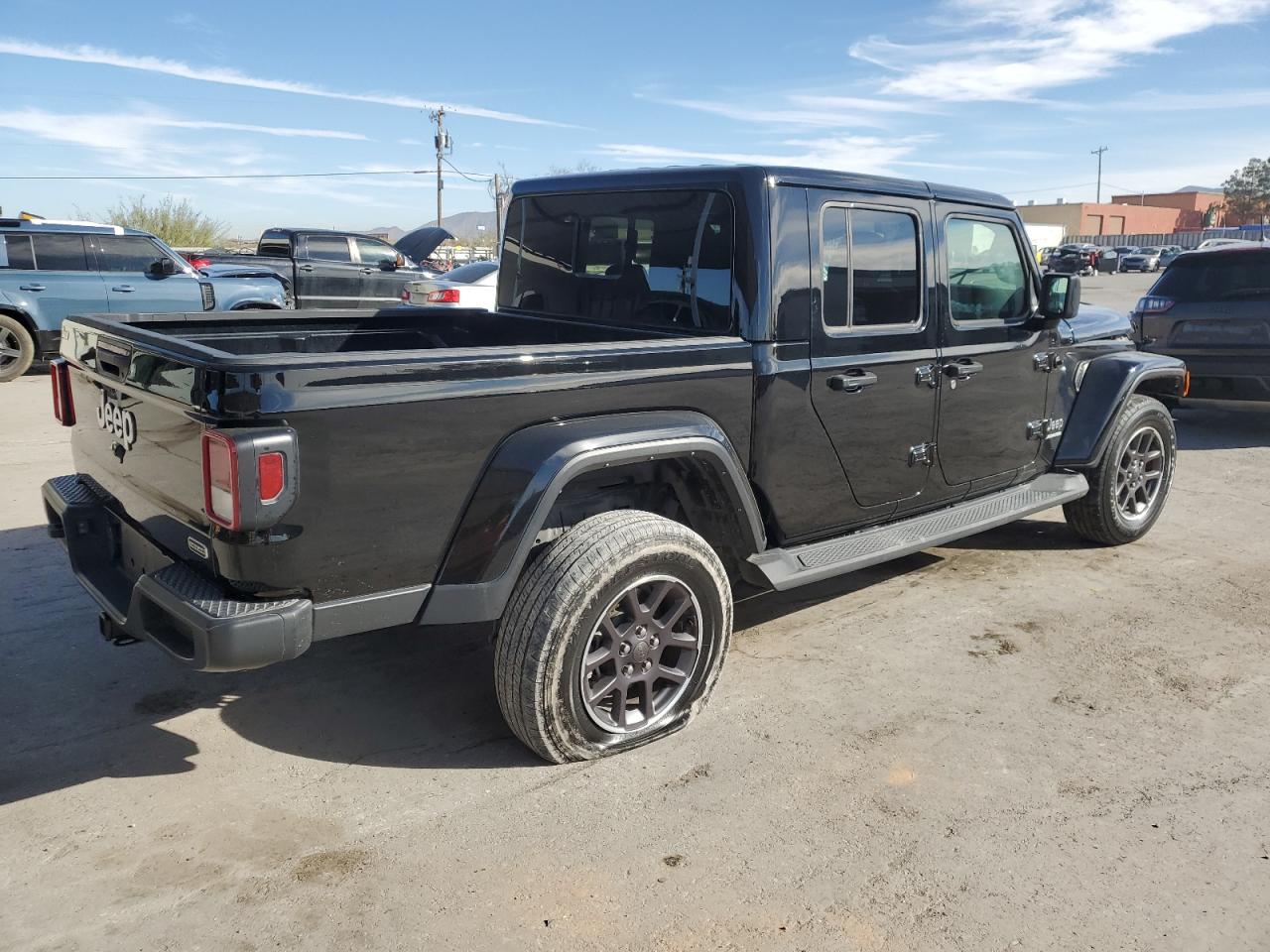 VIN 1C6HJTFG6NL112353 2022 JEEP GLADIATOR no.3