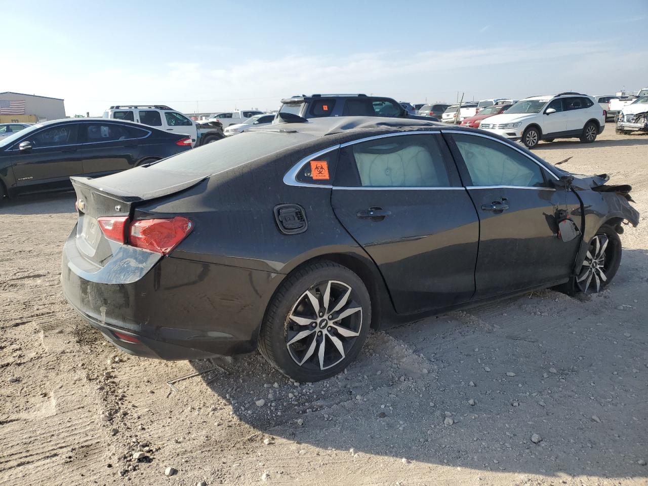 2018 Chevrolet Malibu - Image 3