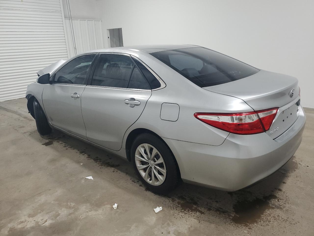 VIN 4T1BF1FK5GU214566 2016 TOYOTA CAMRY no.2