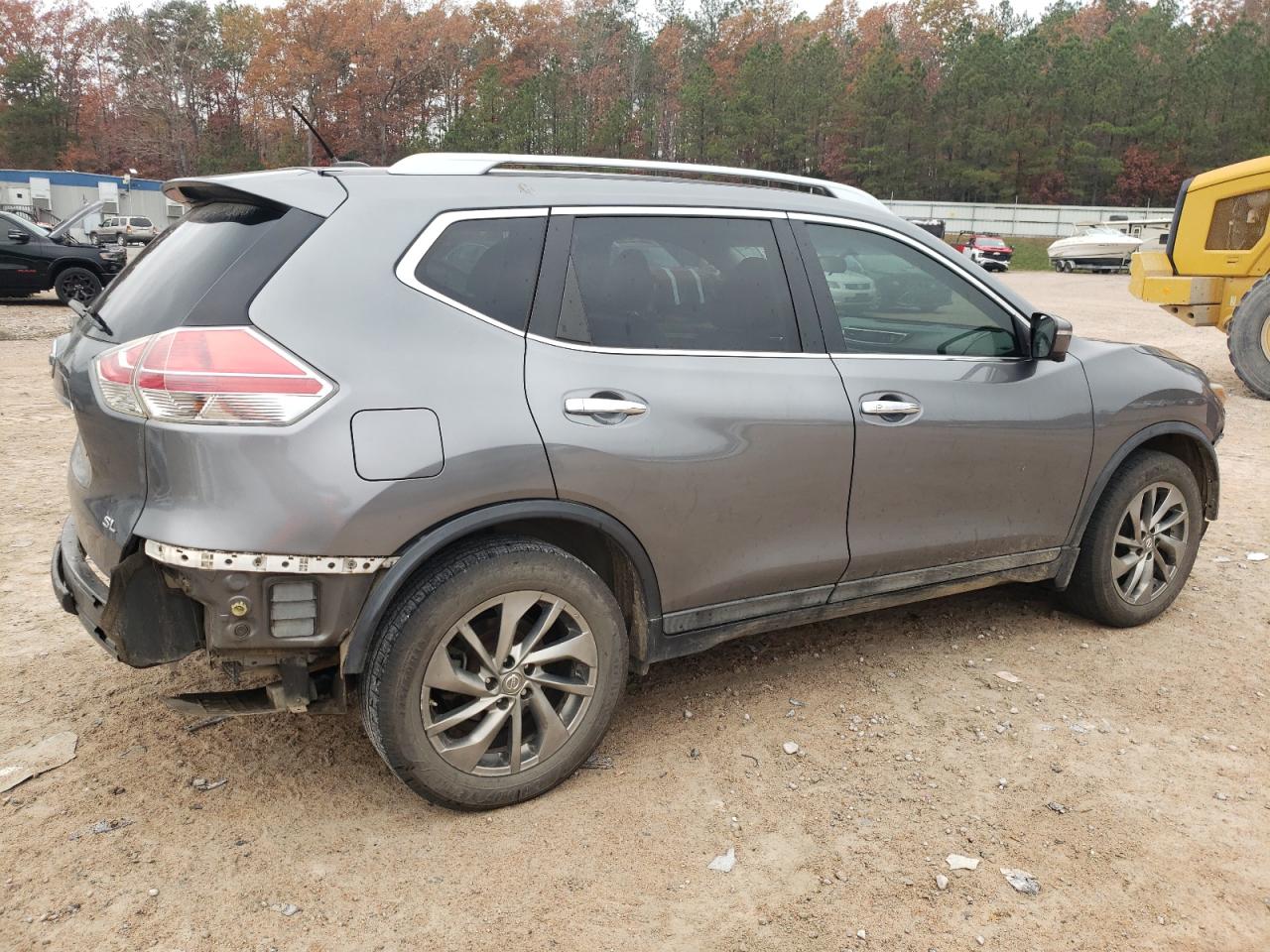 2015 Nissan Rogue - Image 3