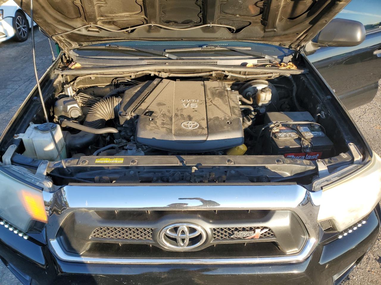 2012 Toyota Tacoma - Image 11