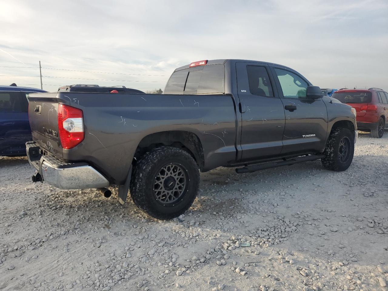 VIN 5TFRM5F19GX101256 2016 TOYOTA TUNDRA no.3