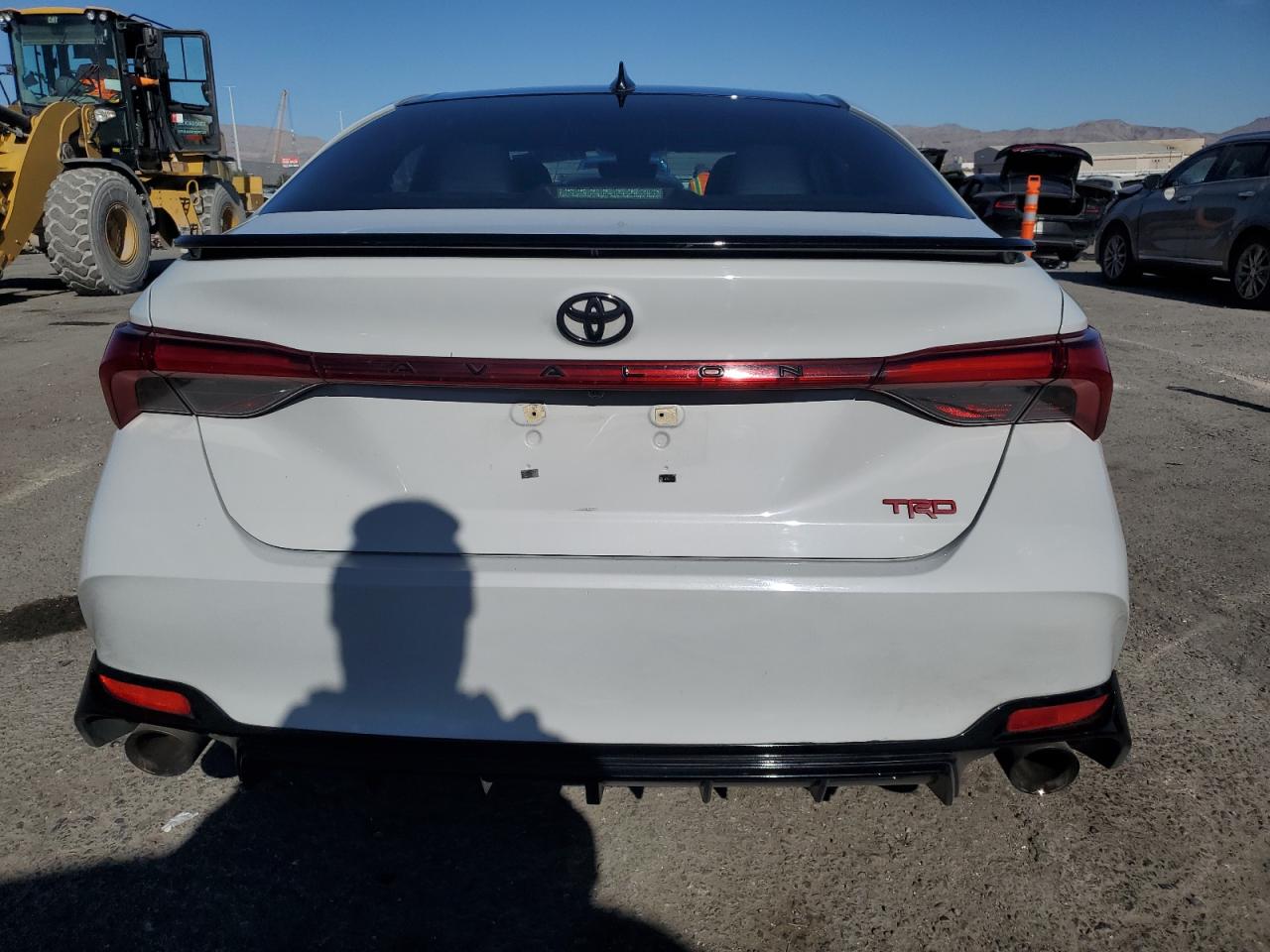 2021 Toyota Avalon - Image 6