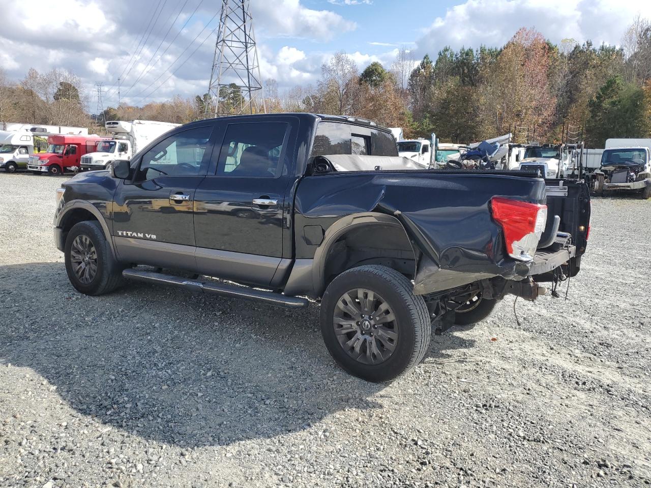 2018 Nissan Titan - Image 2