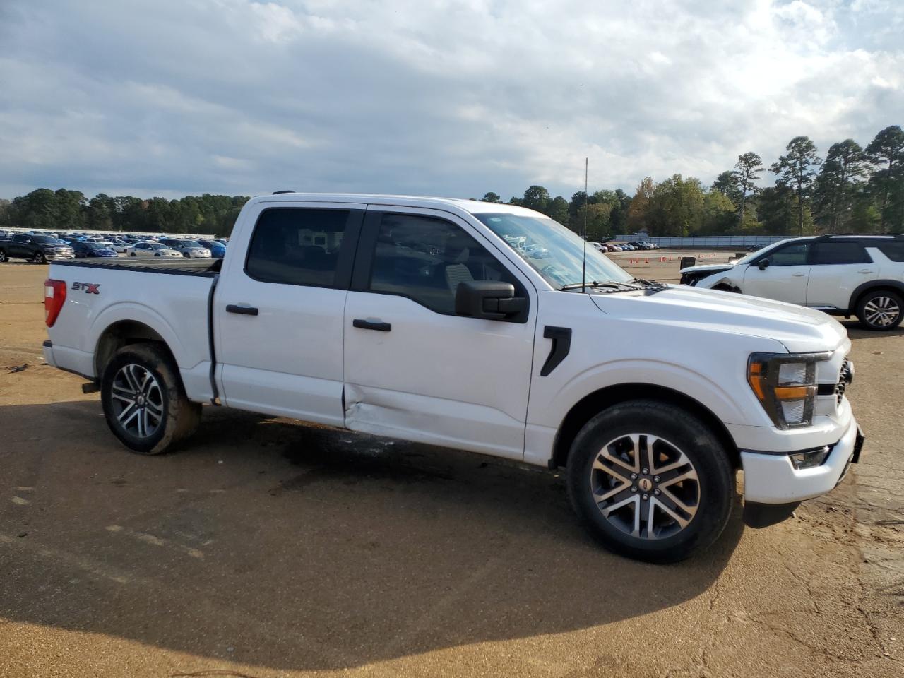2023 Ford F-150 - Image 4