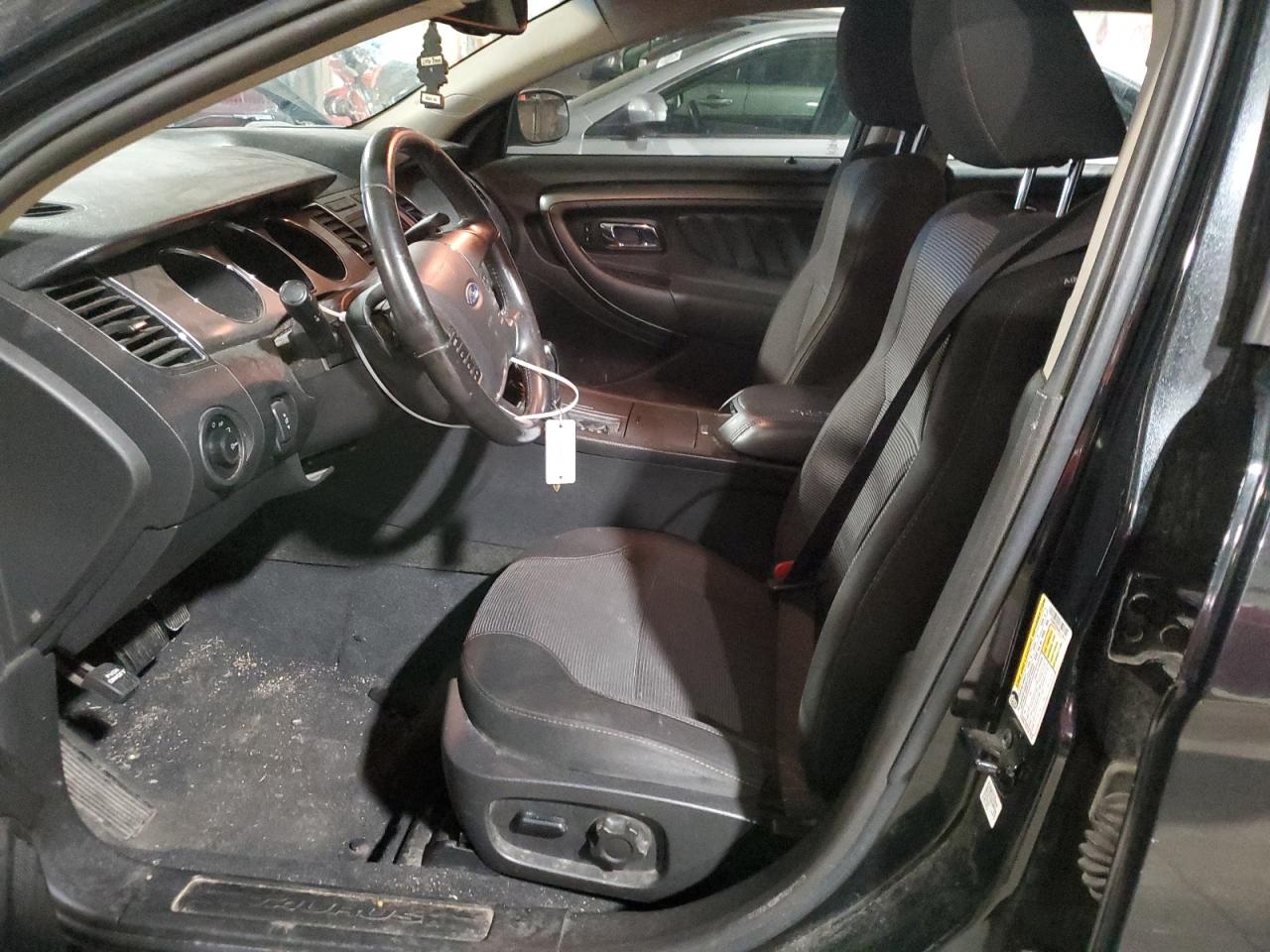 2011 Ford Taurus - Image 7