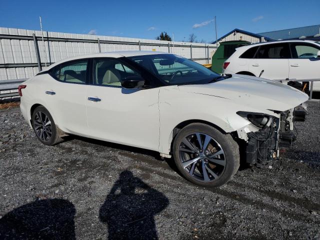 Sedans NISSAN MAXIMA 2017 Biały