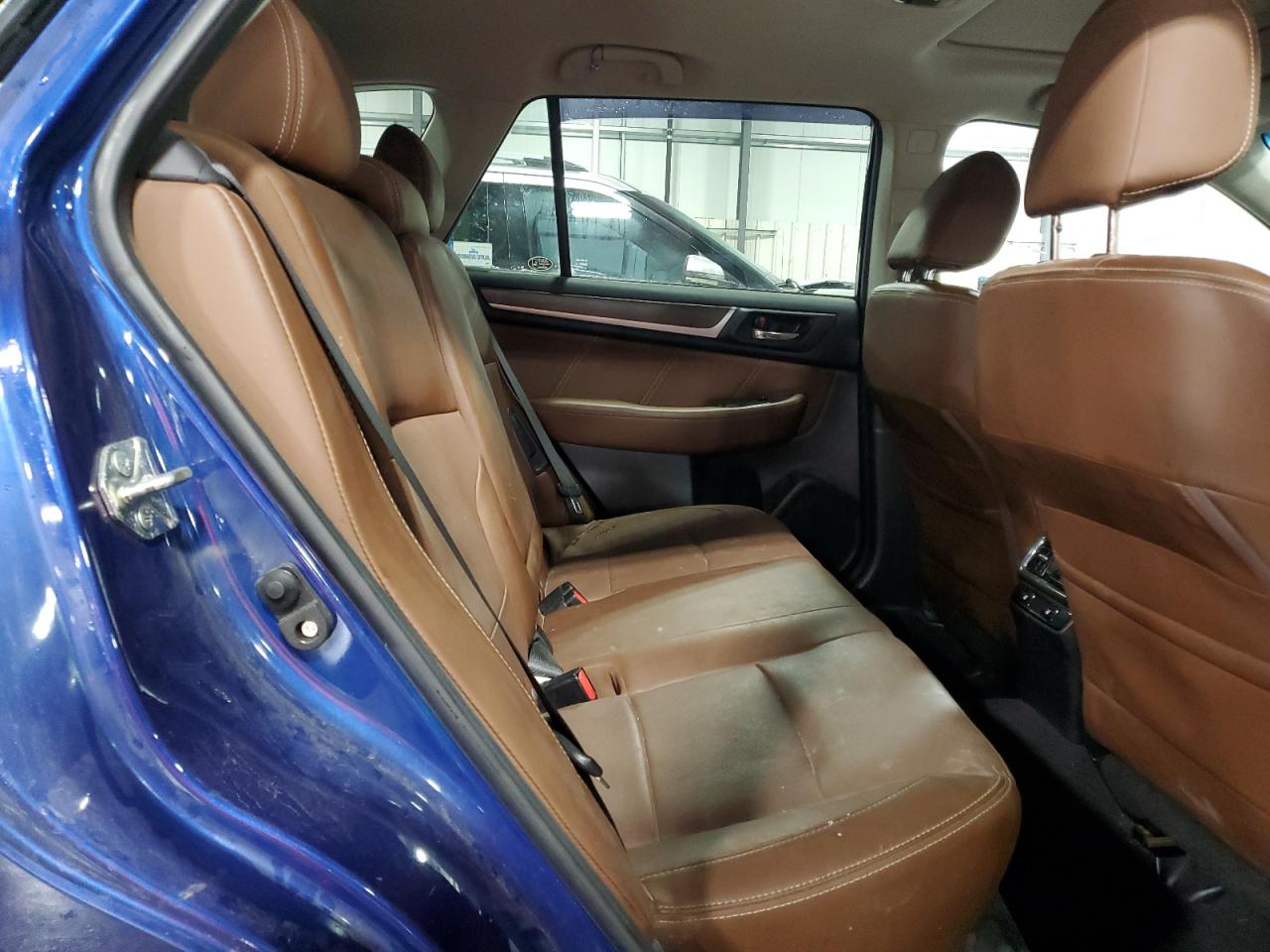 2017 Subaru Outback - Image 11