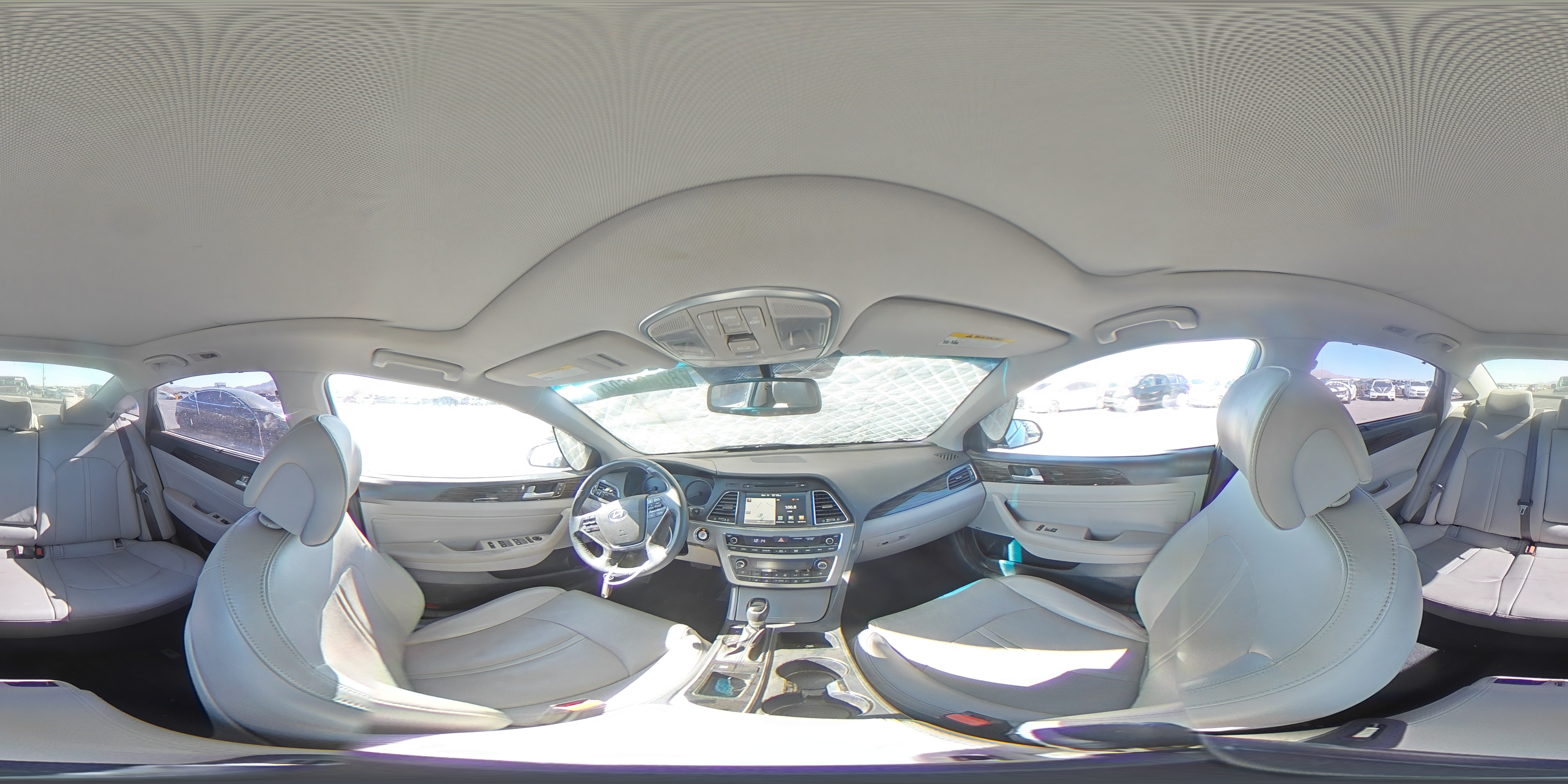 2016 Hyundai Sonata - Image 12