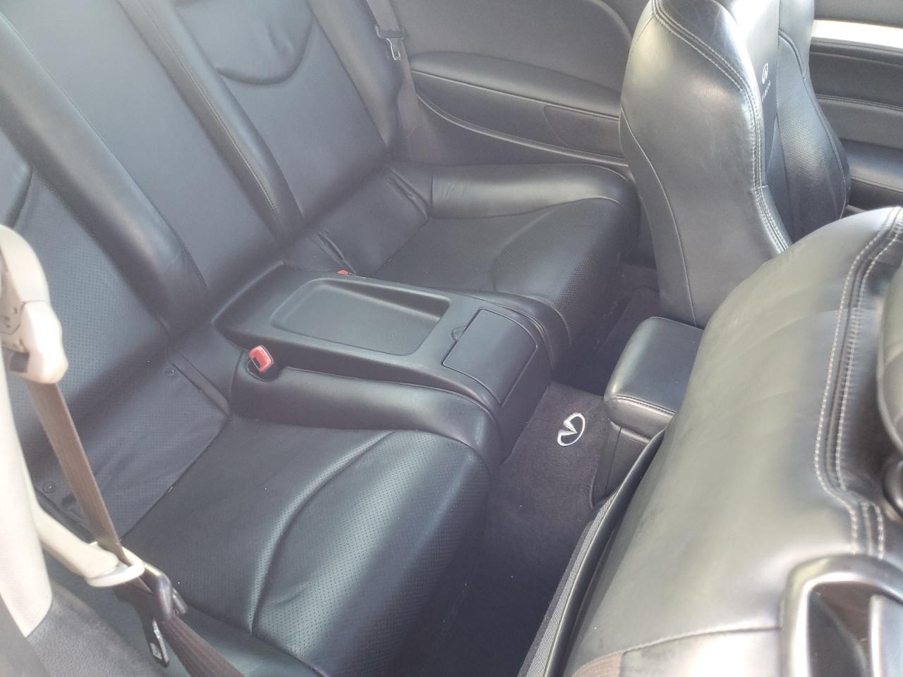 2009 Infiniti G - Image 11