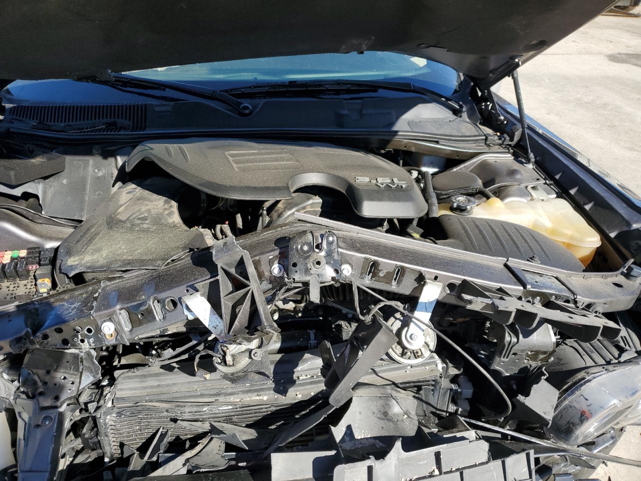 2019 Dodge Challenger - Image 13