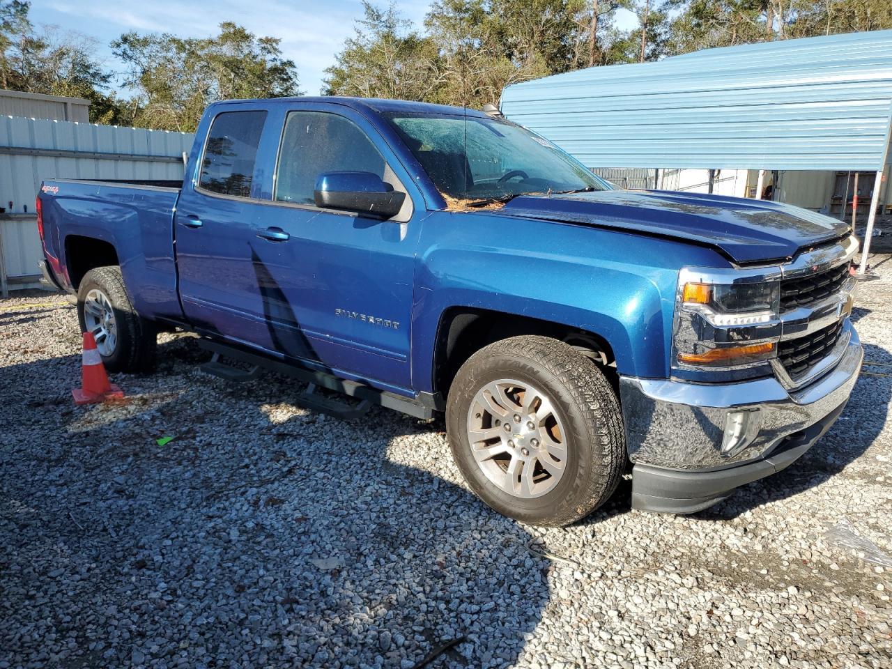 2017 Chevrolet Silverado - Image 4
