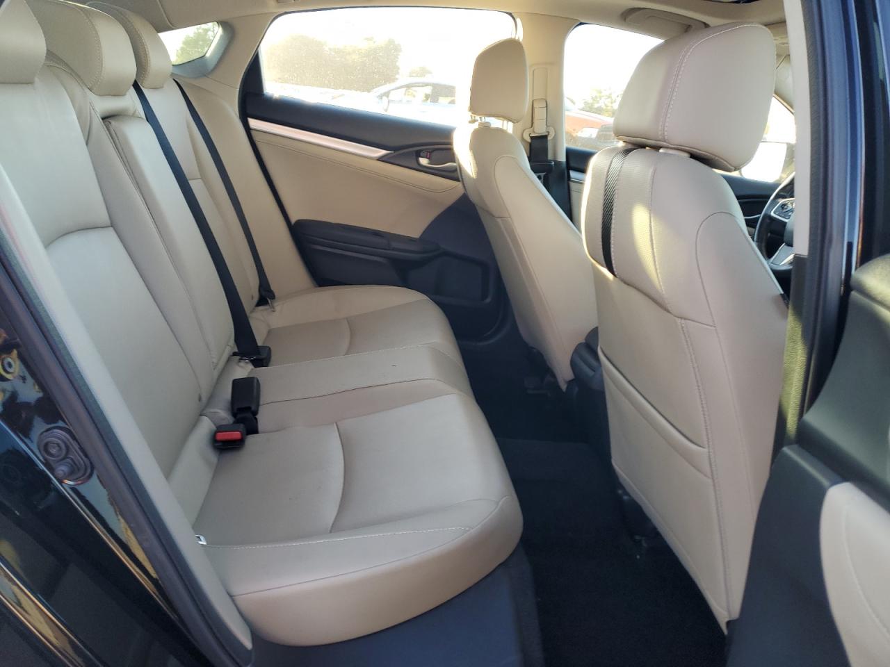 2016 Honda Civic - Image 10
