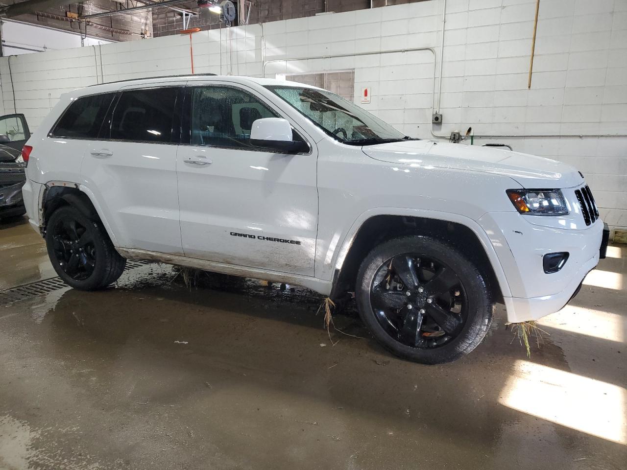 2014 Jeep Grand Cherokee - Image 4
