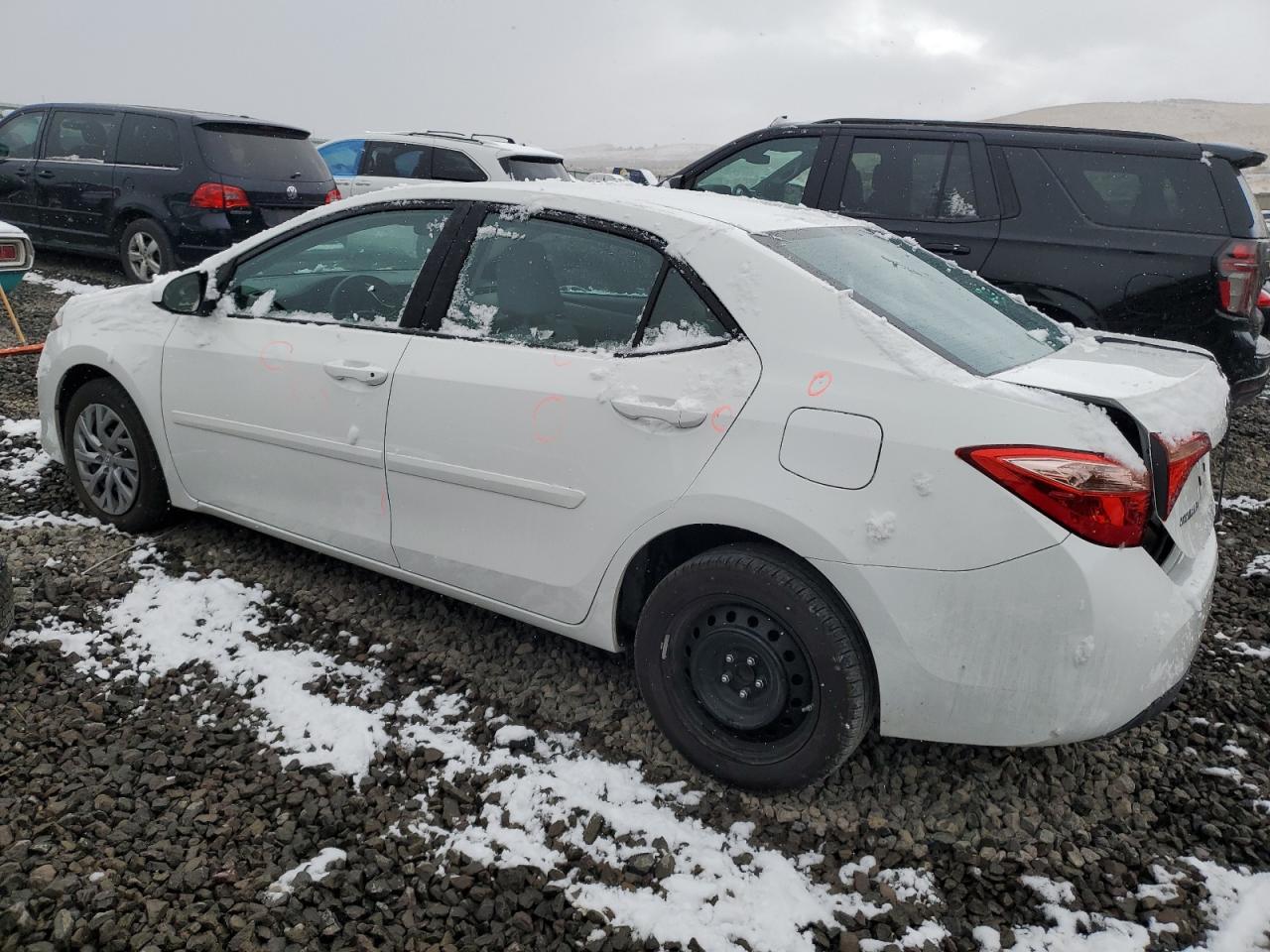 VIN 5YFBURHE0HP582507 2017 TOYOTA COROLLA no.2