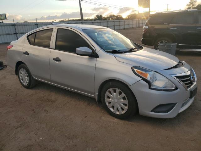  NISSAN VERSA 2016 Silver