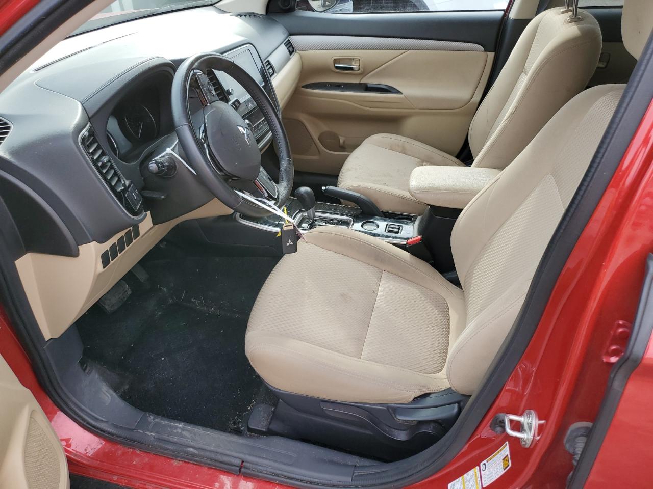2018 Mitsubishi Outlander - Image 7