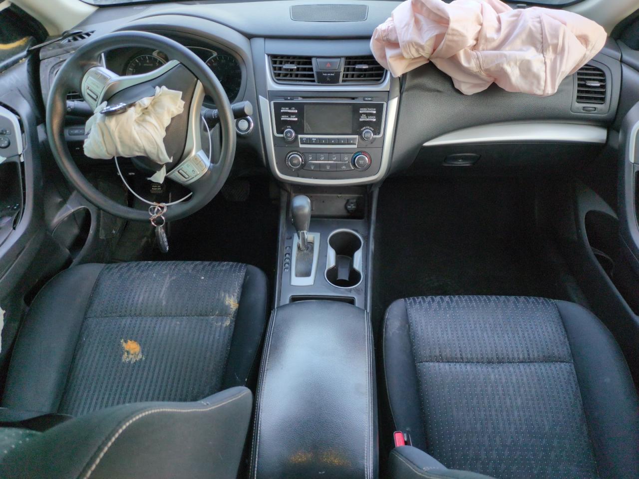 2017 Nissan Altima - Image 8