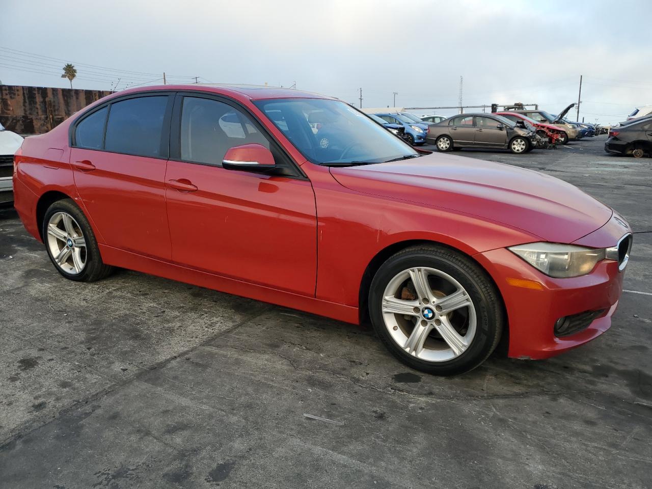 VIN WBA3B1C58DF461693 2013 BMW 3 SERIES no.4