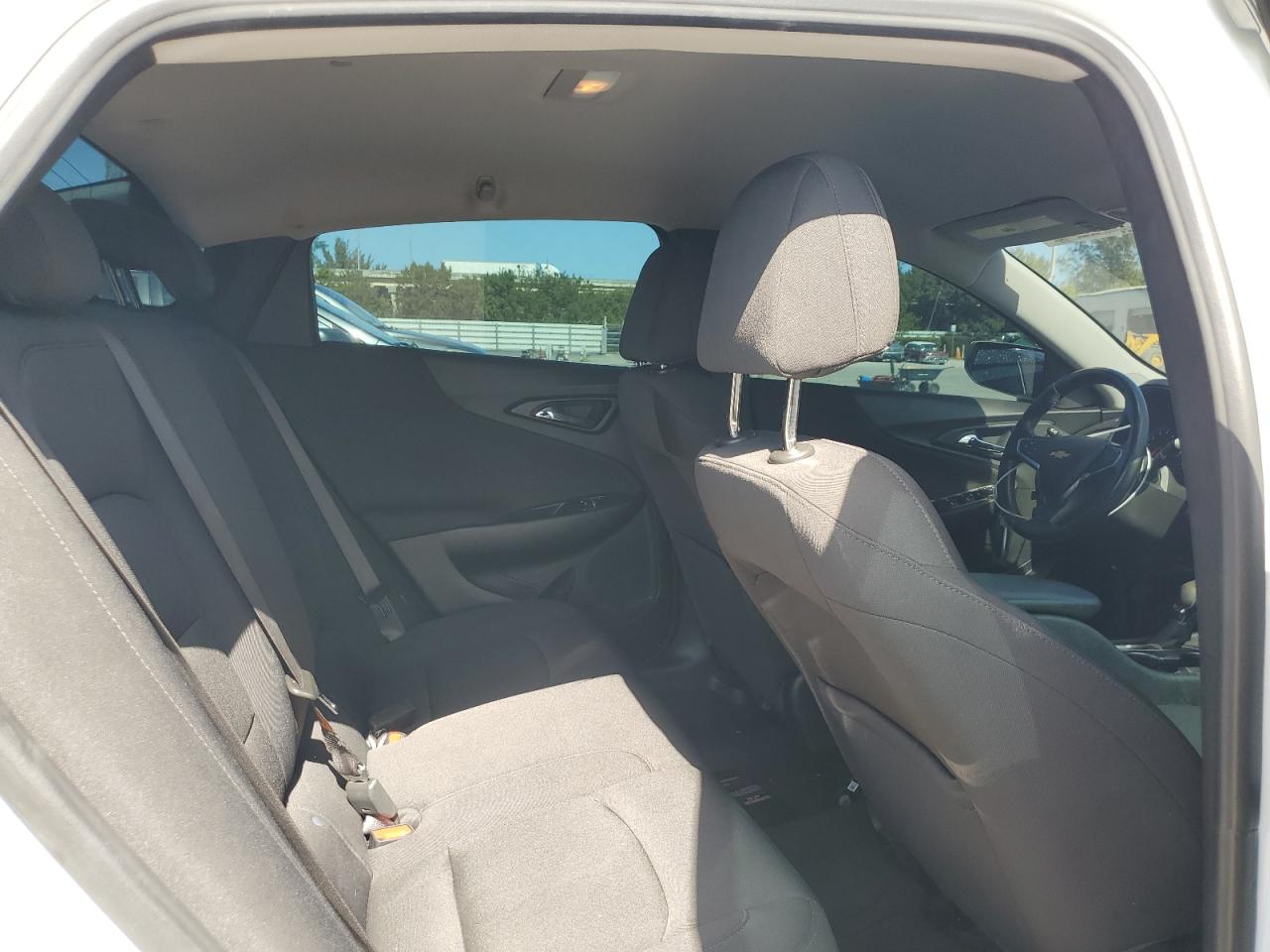 2021 Chevrolet Malibu - Image 10