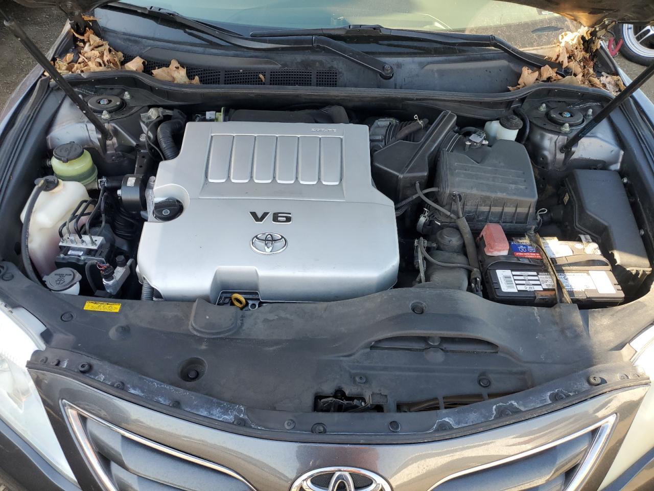 2011 Toyota Camry - Image 11