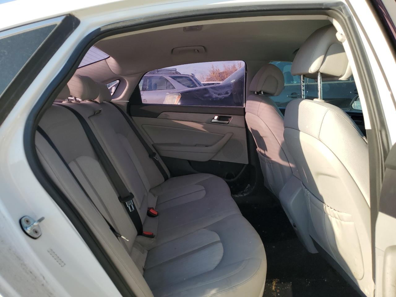 2017 Hyundai Sonata - Image 10