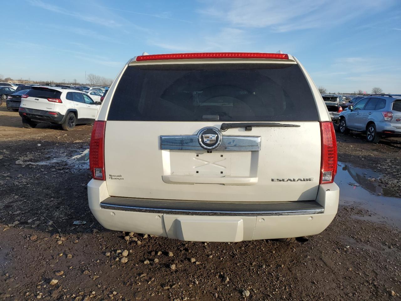 2008 Cadillac Escalade - Image 6