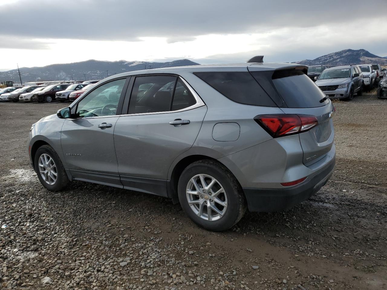 2023 Chevrolet Equinox - Image 2