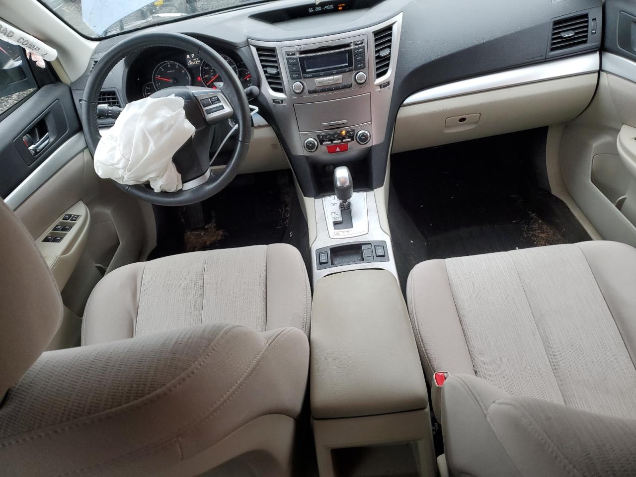 2013 Subaru Outback - Image 8