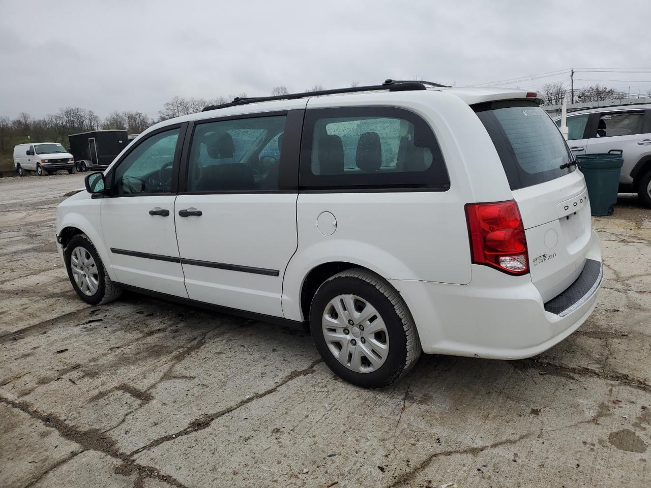 VIN 2C4RDGBG9ER167064 2014 DODGE CARAVAN no.2