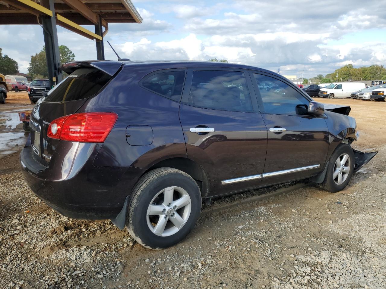 2013 Nissan Rogue - Image 3