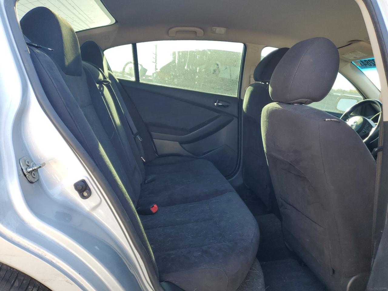 2012 Nissan Altima - Image 10