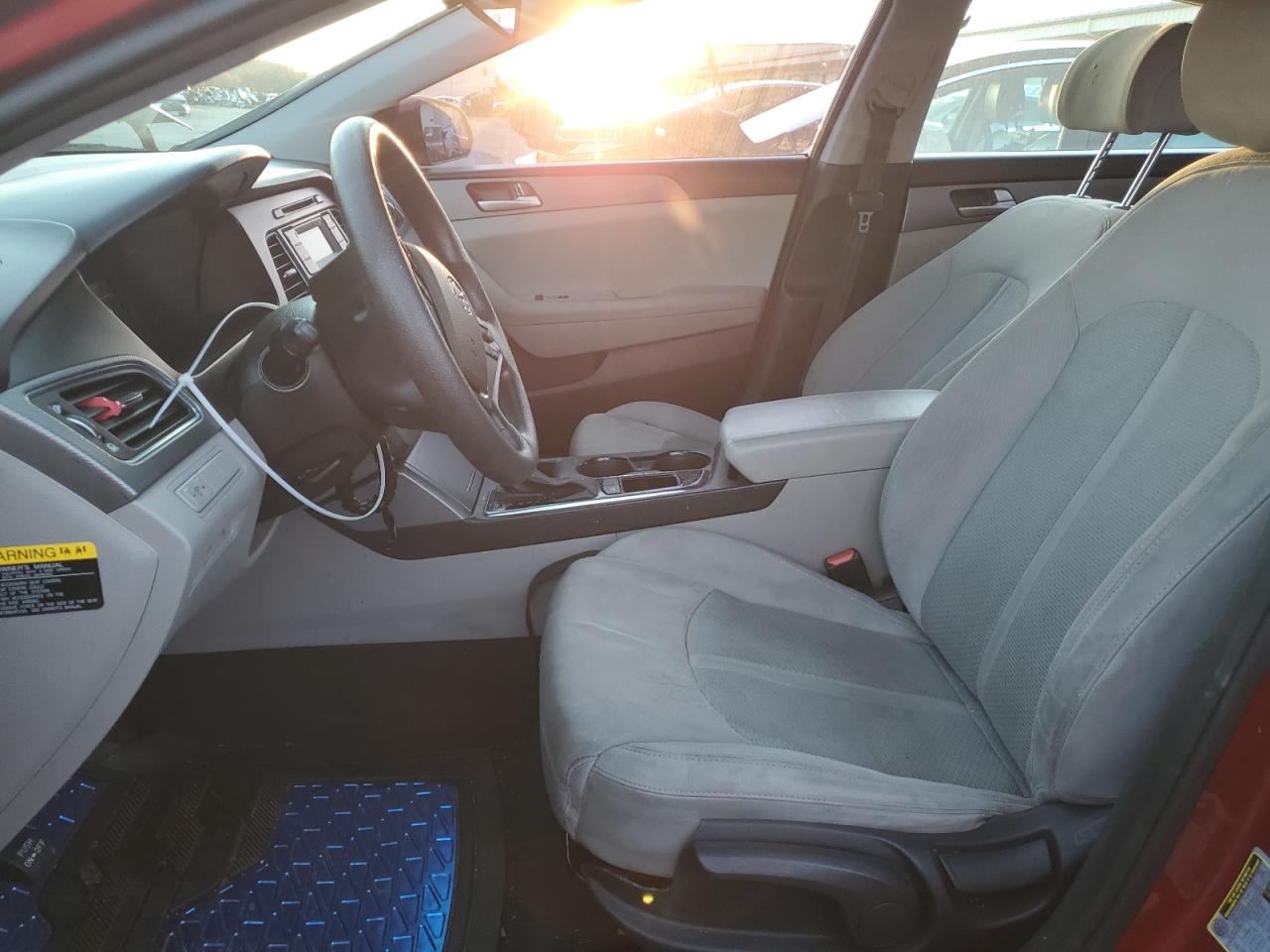 2015 Hyundai Sonata - Image 7