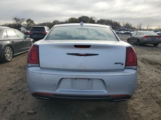  CHRYSLER 300 2022 Srebrny