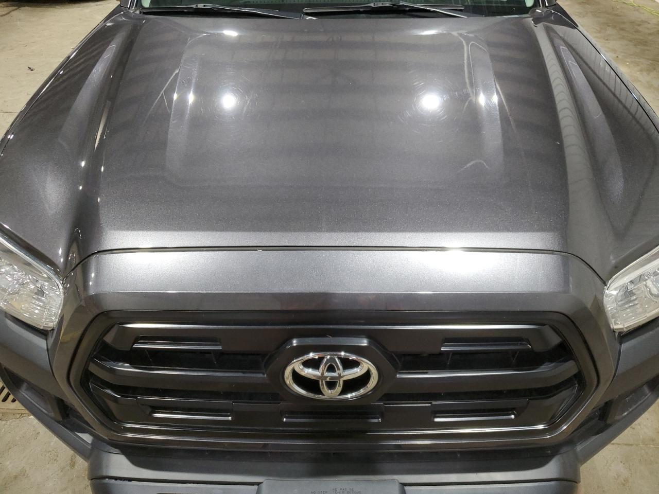 VIN 5TFSX5ENXGX046796 2016 TOYOTA TACOMA no.11