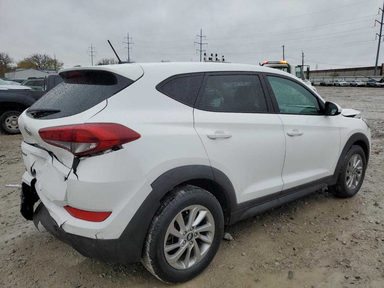 2017 Hyundai Tucson - Image 3