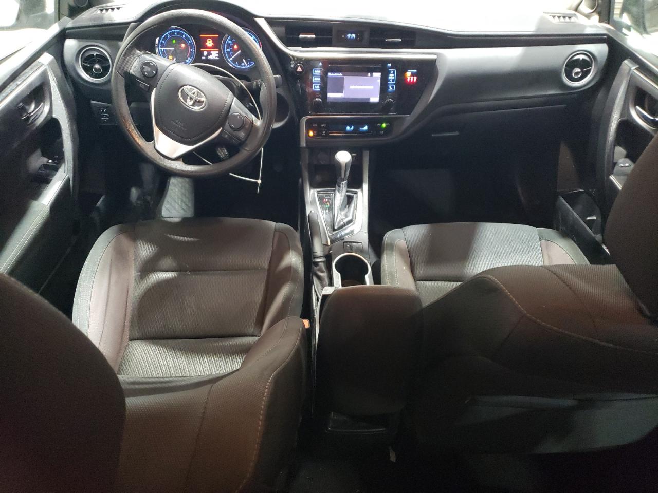 2019 Toyota Corolla L VIN: 5YFBURHE3KP898099 Lot: 80004304