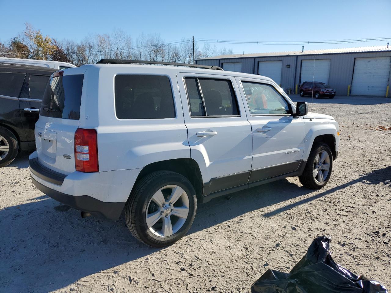2016 Jeep Liberty (Patriot) - Image 3