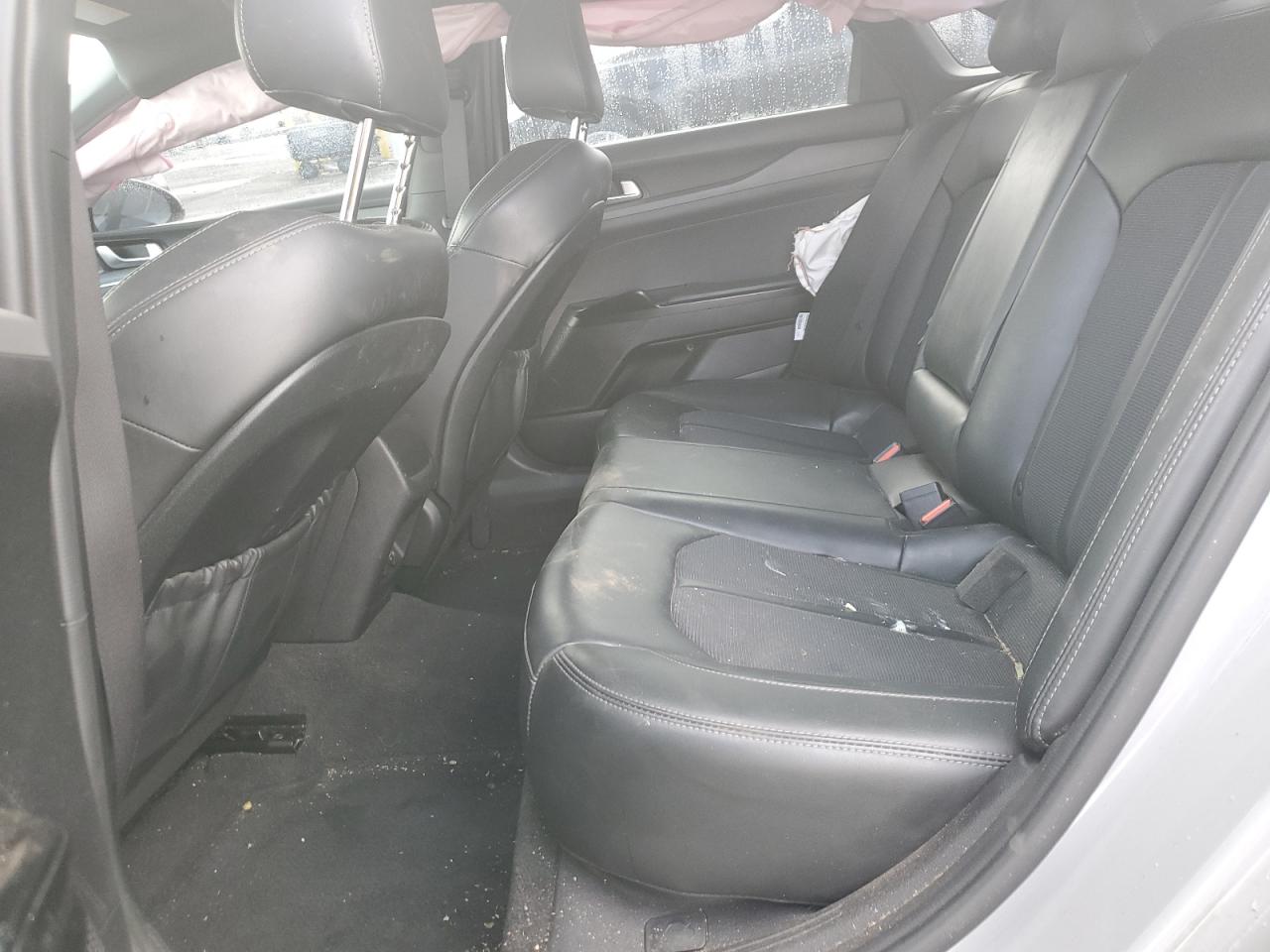 2021 Kia K5 - Image 10