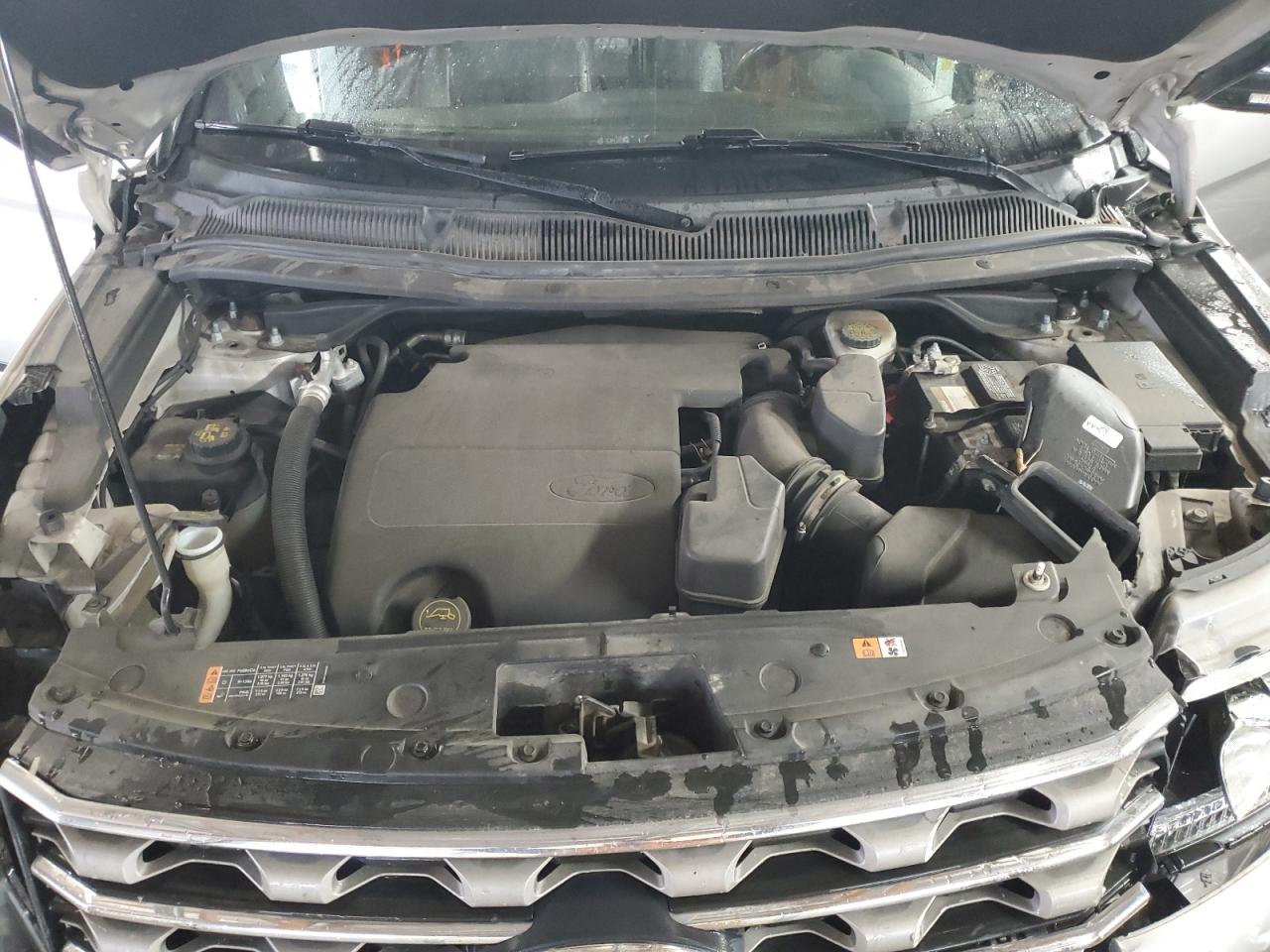 2016 Ford Explorer - Image 12