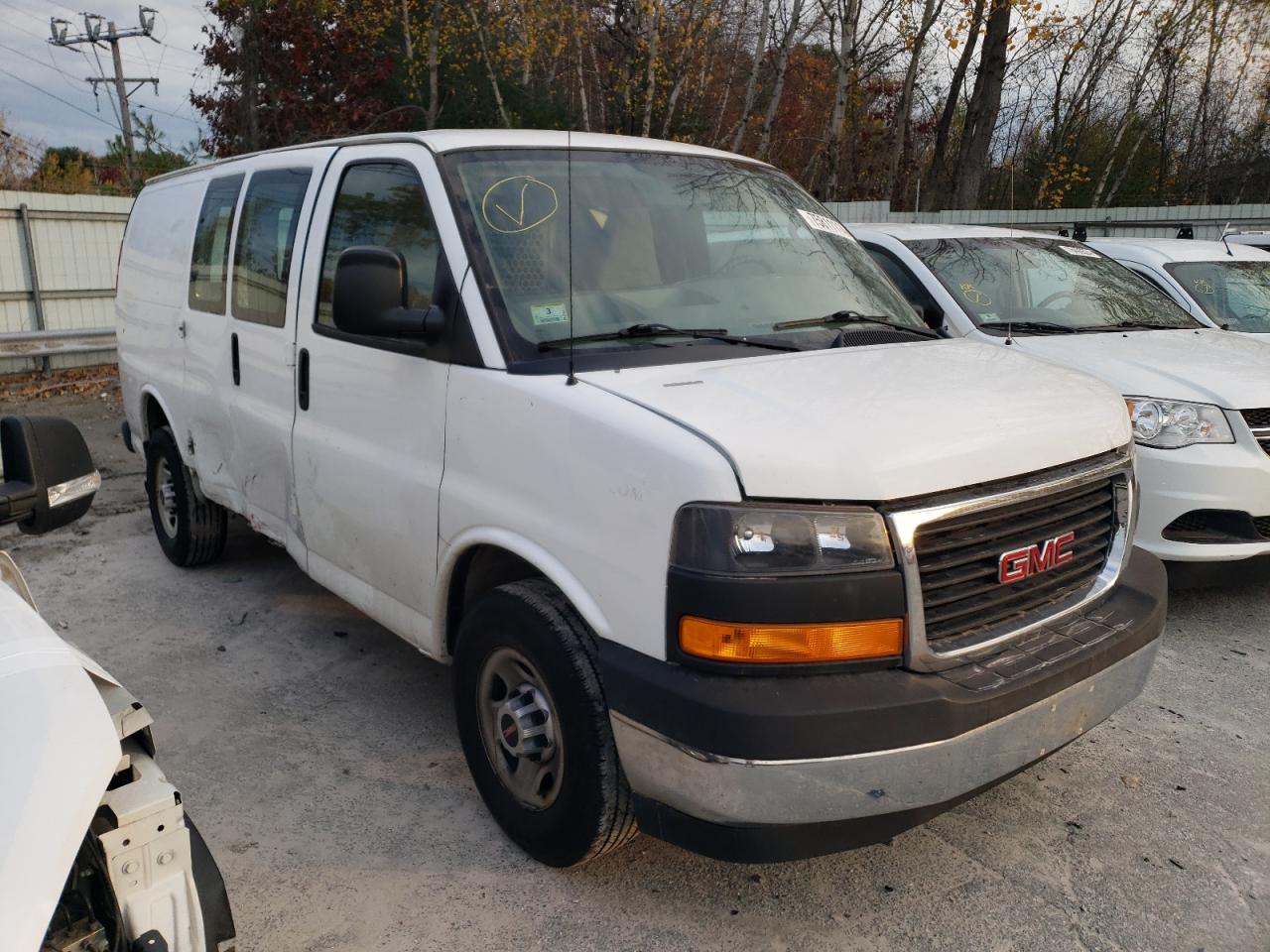 2017 GMC Savana - Image 4