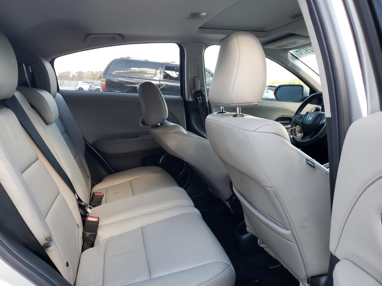 2016 Honda HR-V - Image 12