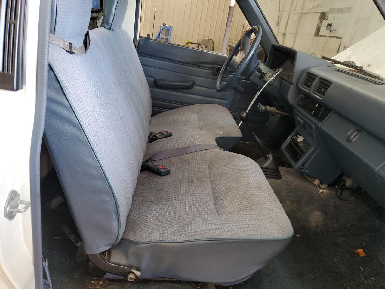1988 Toyota Pickup - Image 7