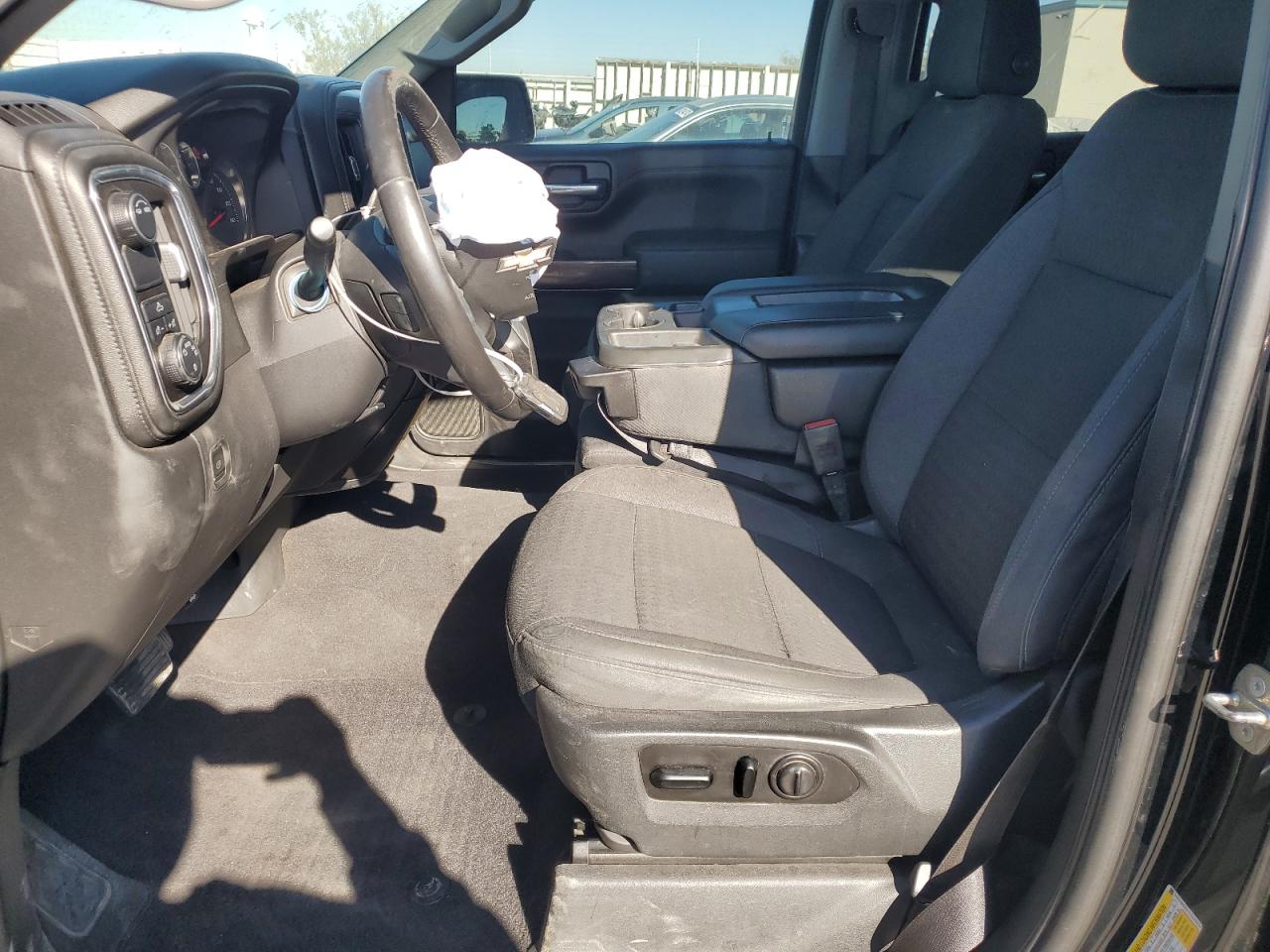 2020 Chevrolet Silverado - Image 7