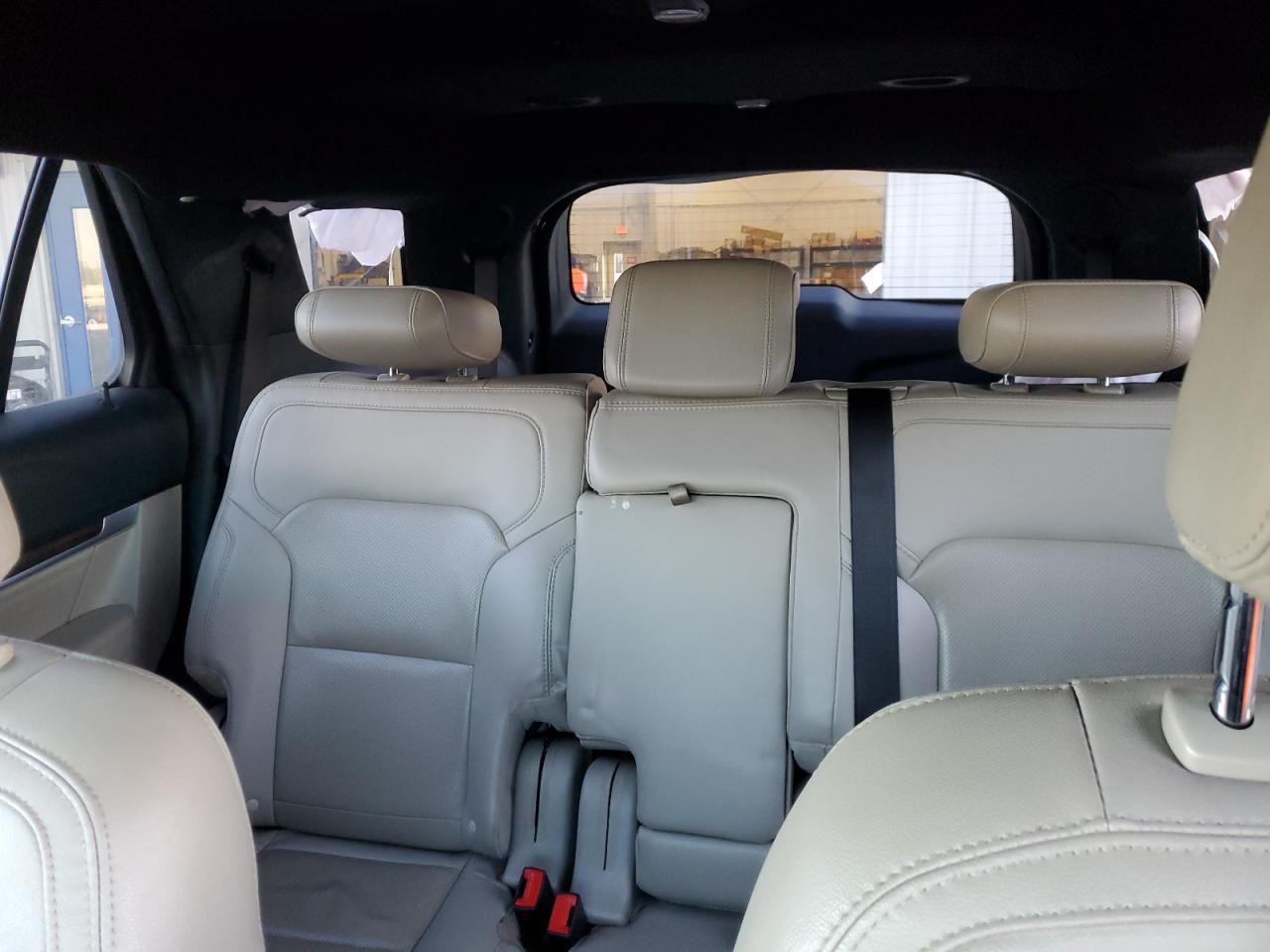 2018 Ford Explorer - Image 10