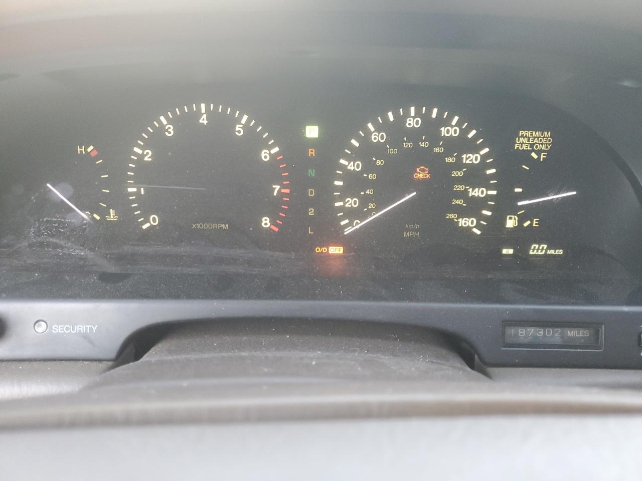 1992 Lexus Ls 400 VIN: JT8UF11E3N0126276 Lot: 81138894