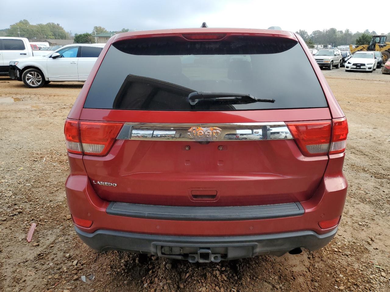 2011 Jeep Grand Cherokee - Image 6