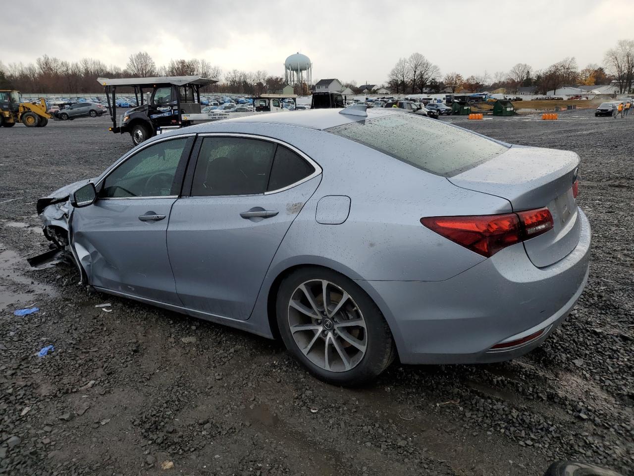 VIN 19UUB2F30FA024103 2015 ACURA TLX no.2