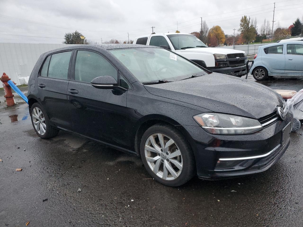 2019 Volkswagen Golf - Image 4